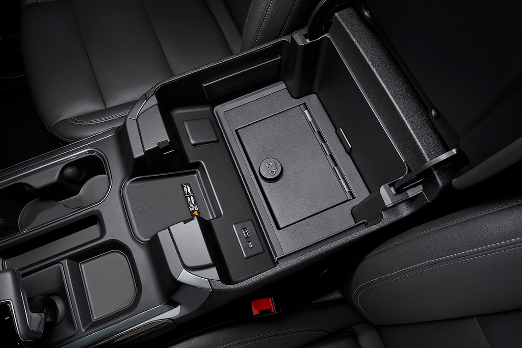 Compartimiento de seguridad consola central para Chevrolet Cheyenne ZR2 BISON 2025